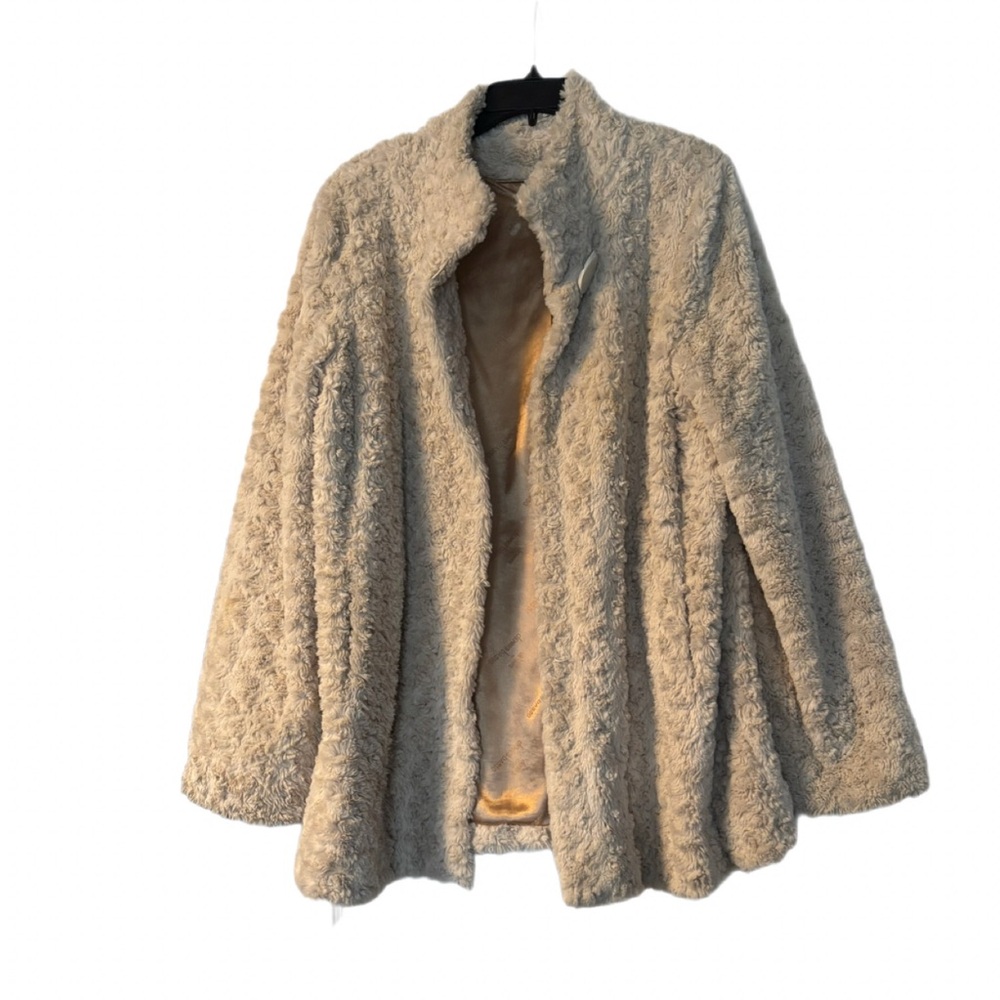 Dennis Basso Faux Fur Coat – Size M – Elegant Winter Outerwear